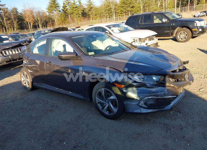 2019 Honda Civic LX (VIN 2HGFC2F62KH558585) main photo