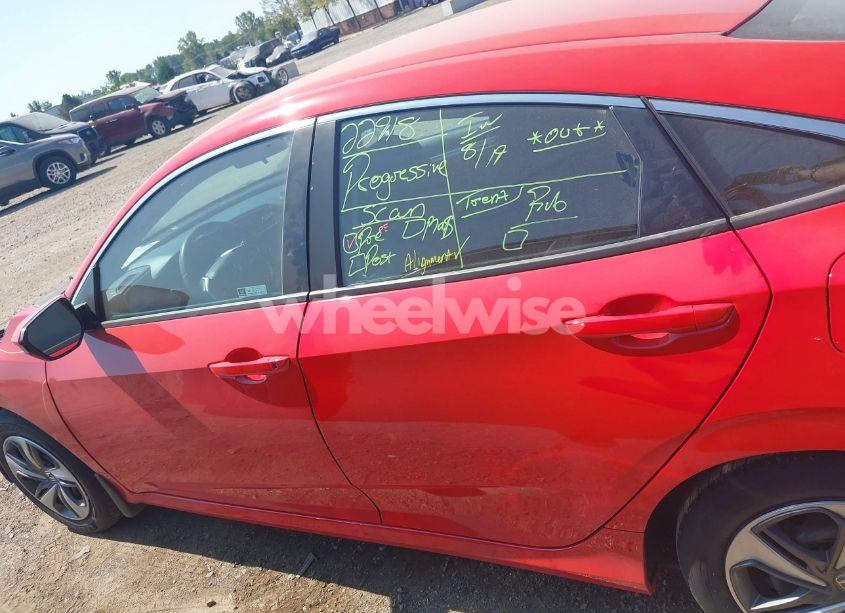 Photo 14 of 2019 Honda Civic LX (VIN 2HGFC2F62KH562958)