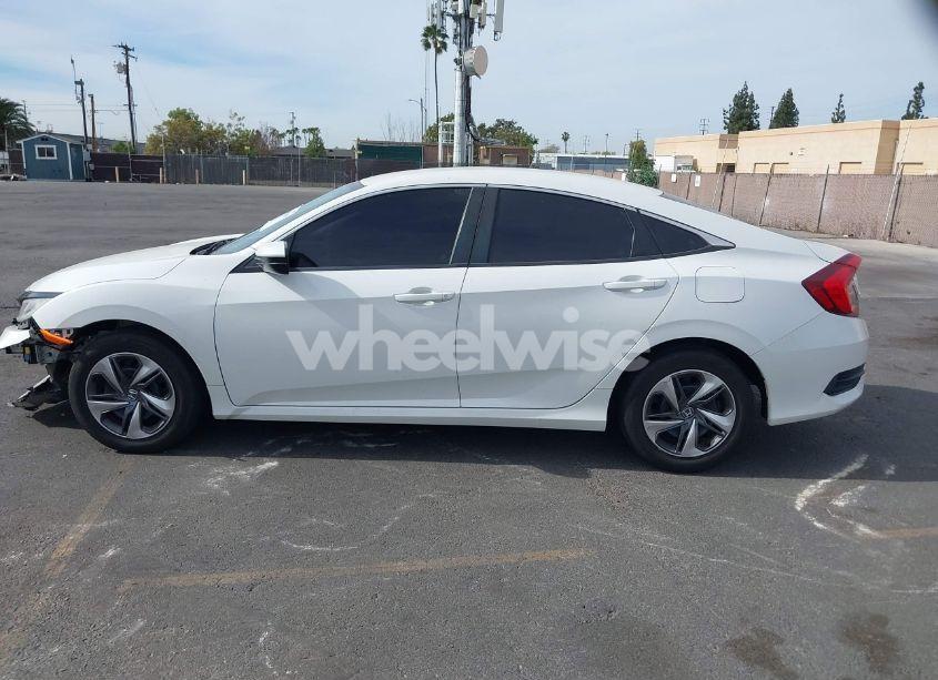 Photo 14 of 2019 Honda Civic LX (VIN 2HGFC2F62KH584460)