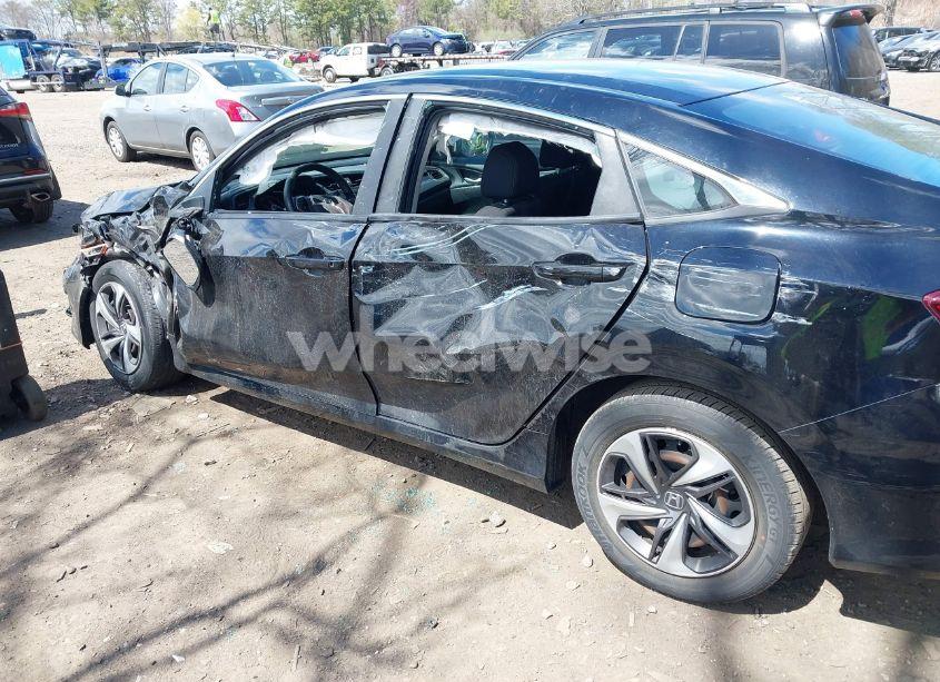 Photo 6 of 2019 Honda Civic LX (VIN 2HGFC2F62KH598732)