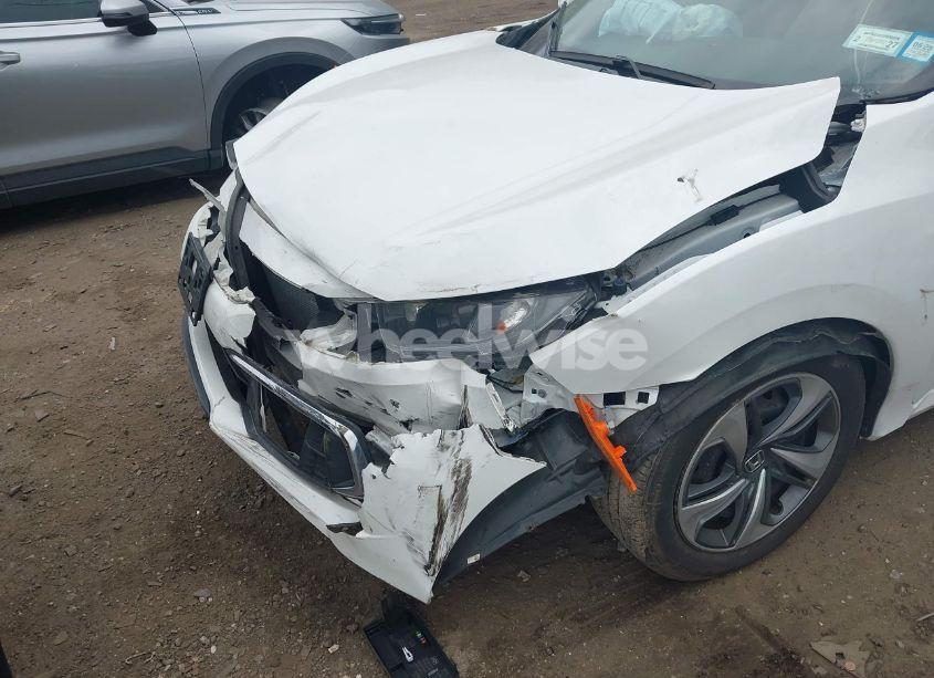 Photo 6 of 2019 Honda Civic LX (VIN 2HGFC2F62KH604447)