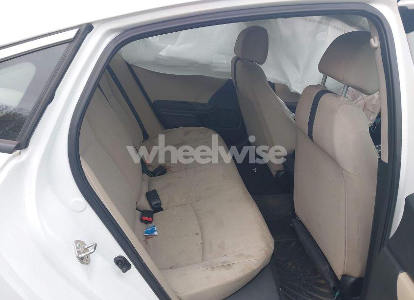 Photo 8 of 2019 Honda Civic LX (VIN 2HGFC2F62KH604447)