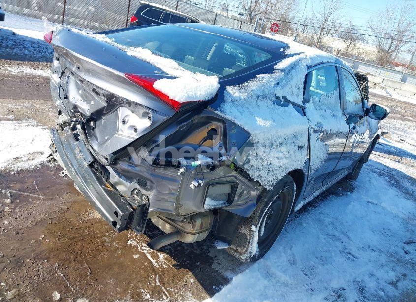 Photo 4 of 2020 Honda Civic LX (VIN 2HGFC2F62LH550584)