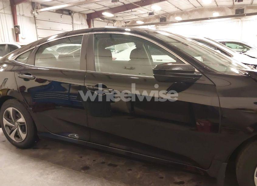 Photo 13 of 2020 Honda Civic LX (VIN 2HGFC2F62LH595590)