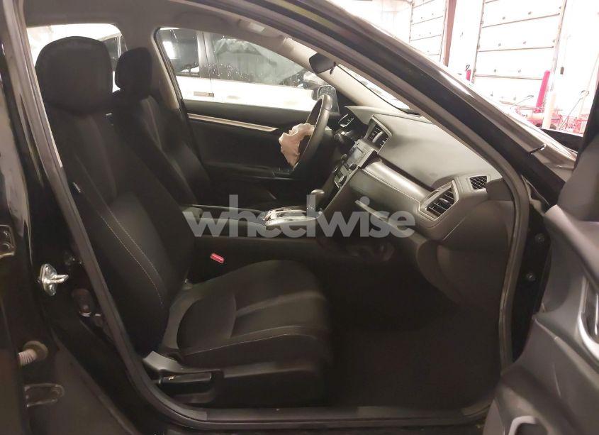 Photo 5 of 2020 Honda Civic LX (VIN 2HGFC2F62LH595590)