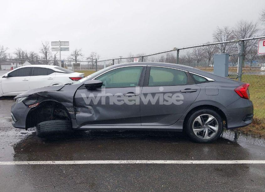 Photo 14 of 2019 Honda Civic LX (VIN 2HGFC2F63KH519181)