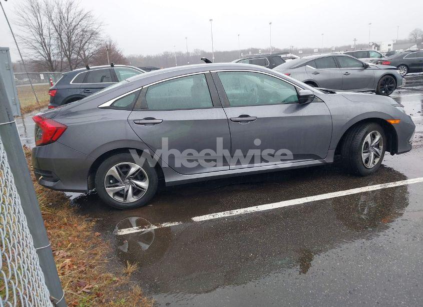 Photo 4 of 2019 Honda Civic LX (VIN 2HGFC2F63KH519181)