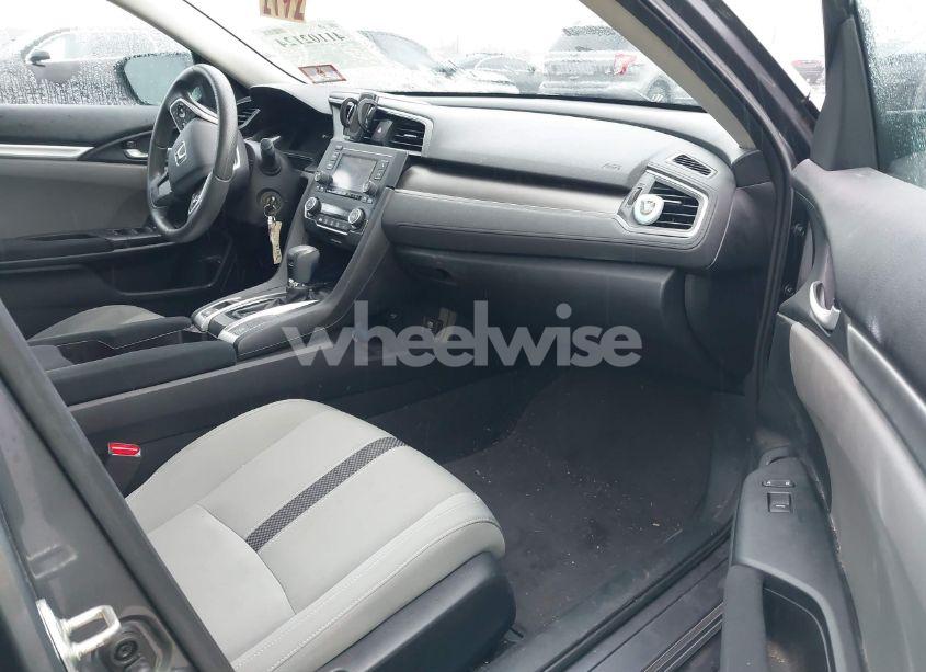 Photo 5 of 2019 Honda Civic LX (VIN 2HGFC2F63KH519181)