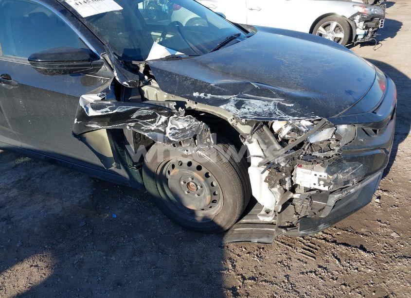 Photo 6 of 2019 Honda Civic LX (VIN 2HGFC2F63KH544338)