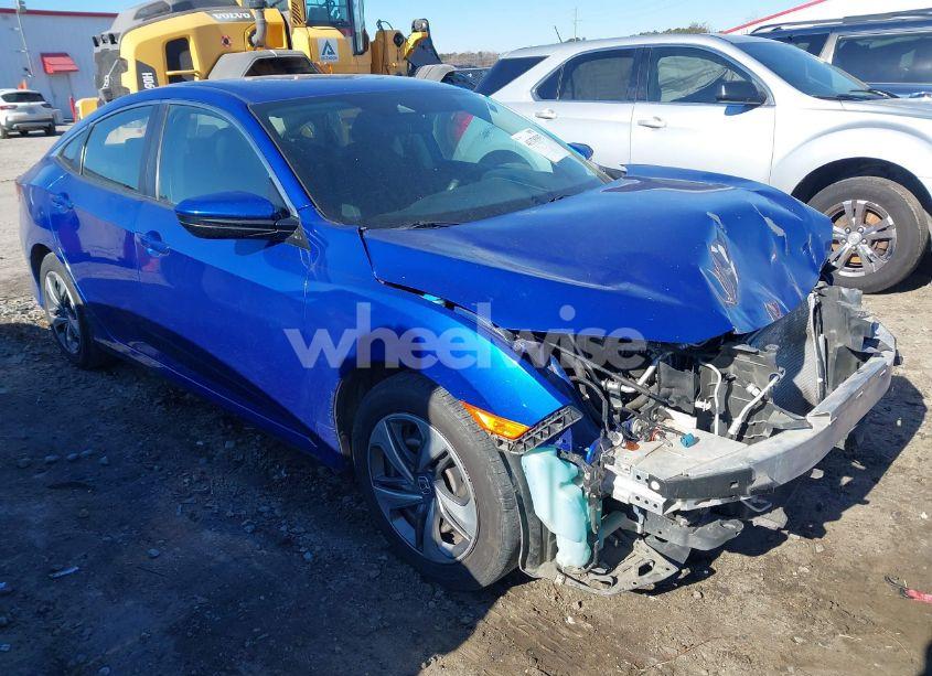 2019 Honda Civic LX (VIN 2HGFC2F63KH569580) main photo