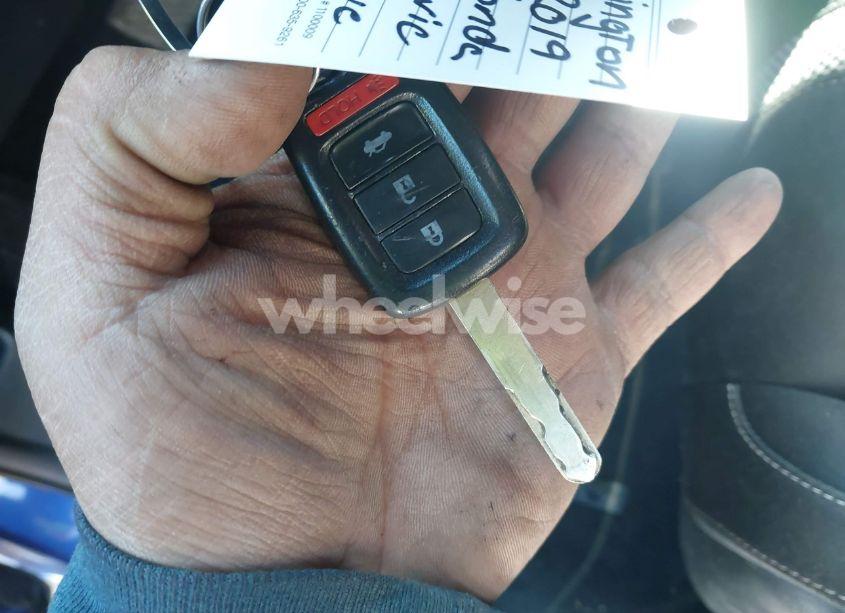 Photo 11 of 2019 Honda Civic LX (VIN 2HGFC2F63KH569580)