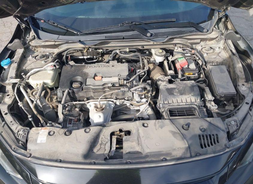 Photo 10 of 2019 Honda Civic LX (VIN 2HGFC2F63KH569837)