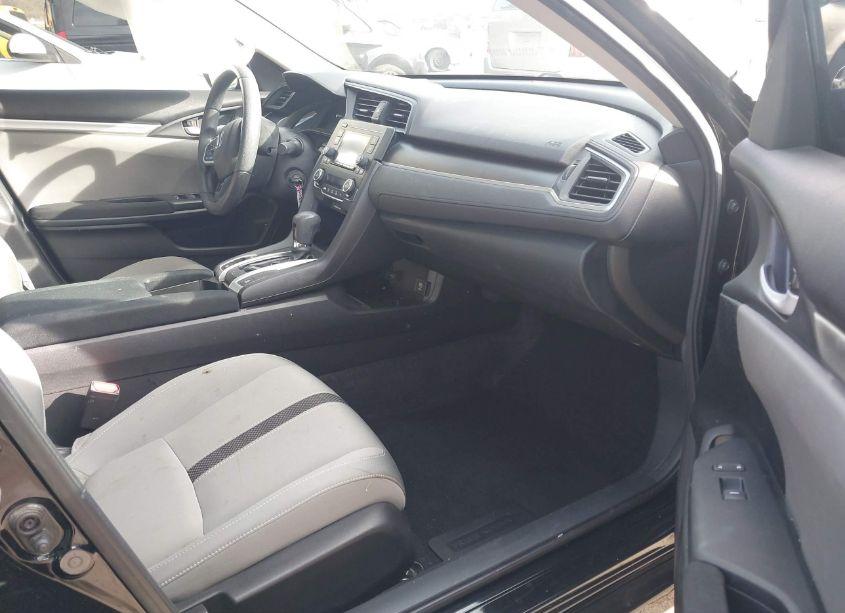 Photo 5 of 2019 Honda Civic LX (VIN 2HGFC2F63KH569837)