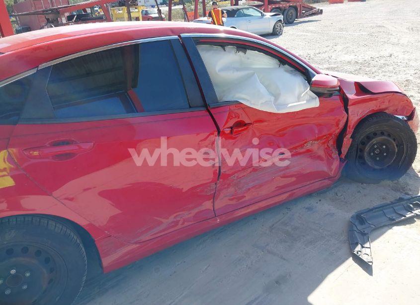 Photo 6 of 2019 Honda Civic LX (VIN 2HGFC2F63KH578117)