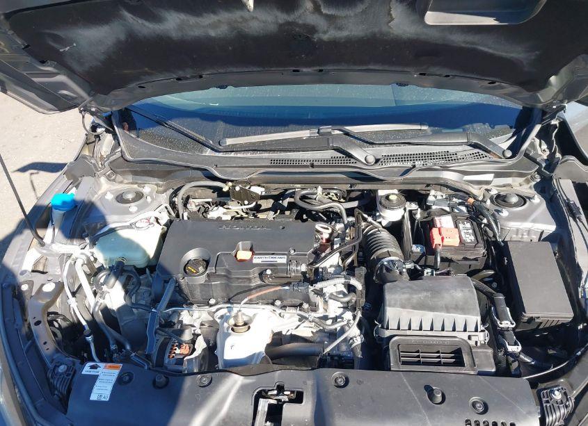 Photo 10 of 2019 Honda Civic LX (VIN 2HGFC2F63KH591448)