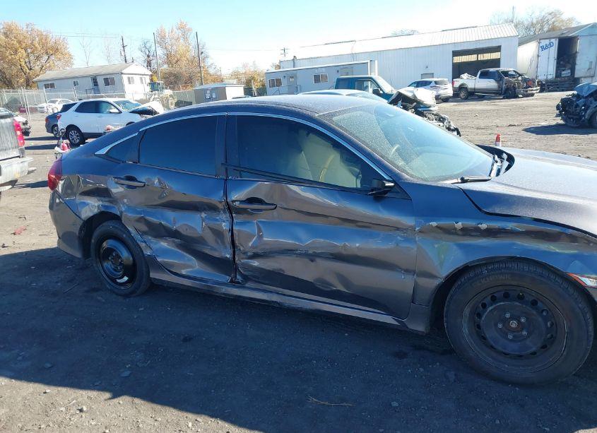 Photo 13 of 2019 Honda Civic LX (VIN 2HGFC2F63KH591448)