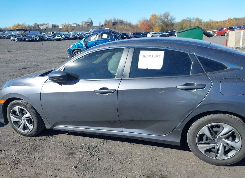 Photo 14 of 2019 Honda Civic LX (VIN 2HGFC2F63KH591448)
