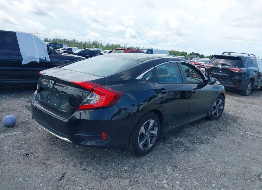 Photo 4 of 2019 Honda Civic LX (VIN 2HGFC2F63KH594933)