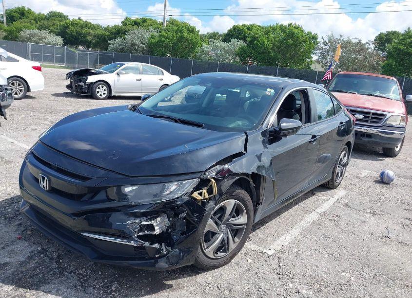 Photo 6 of 2019 Honda Civic LX (VIN 2HGFC2F63KH594933)