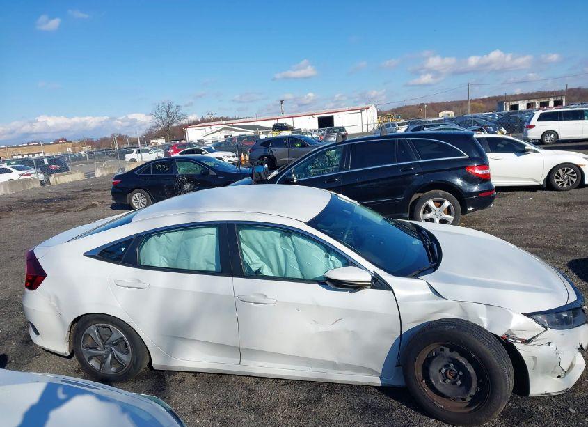 Photo 13 of 2019 Honda Civic LX (VIN 2HGFC2F63KH597993)