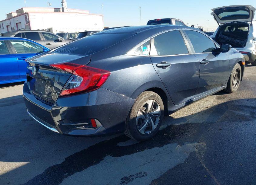 Photo 4 of 2019 Honda Civic LX (VIN 2HGFC2F64KH503605)