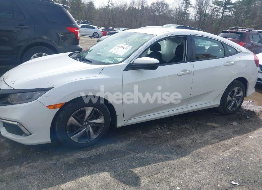 Photo 14 of 2019 Honda Civic LX (VIN 2HGFC2F64KH518735)