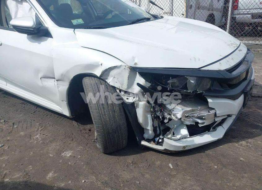 Photo 6 of 2019 Honda Civic LX (VIN 2HGFC2F64KH518735)