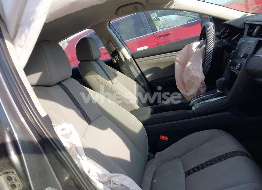 Photo 5 of 2019 Honda Civic LX (VIN 2HGFC2F64KH519769)