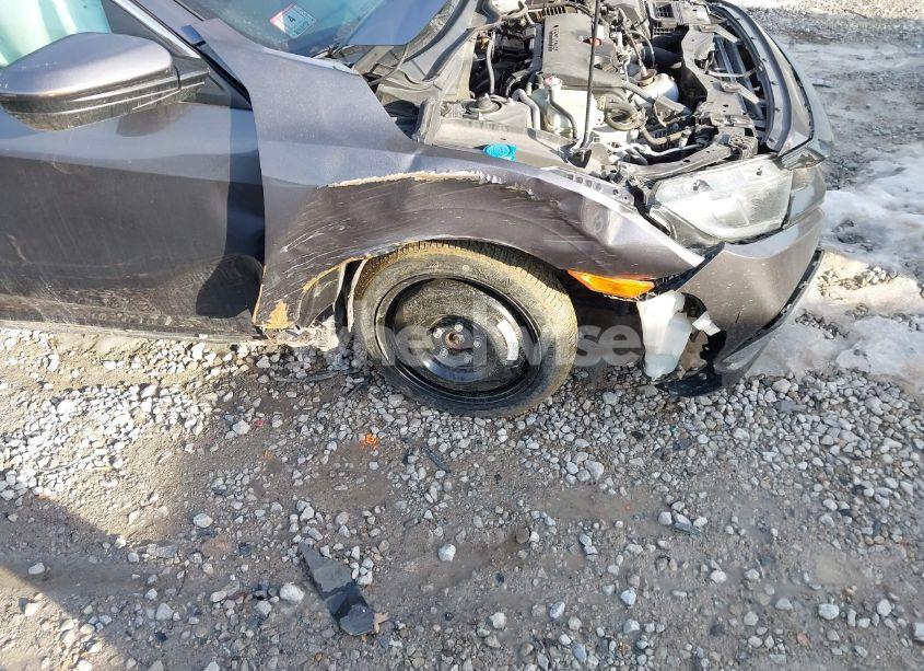 Photo 6 of 2019 Honda Civic LX (VIN 2HGFC2F64KH519769)