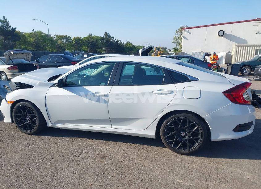 Photo 14 of 2019 Honda Civic LX (VIN 2HGFC2F64KH531937)