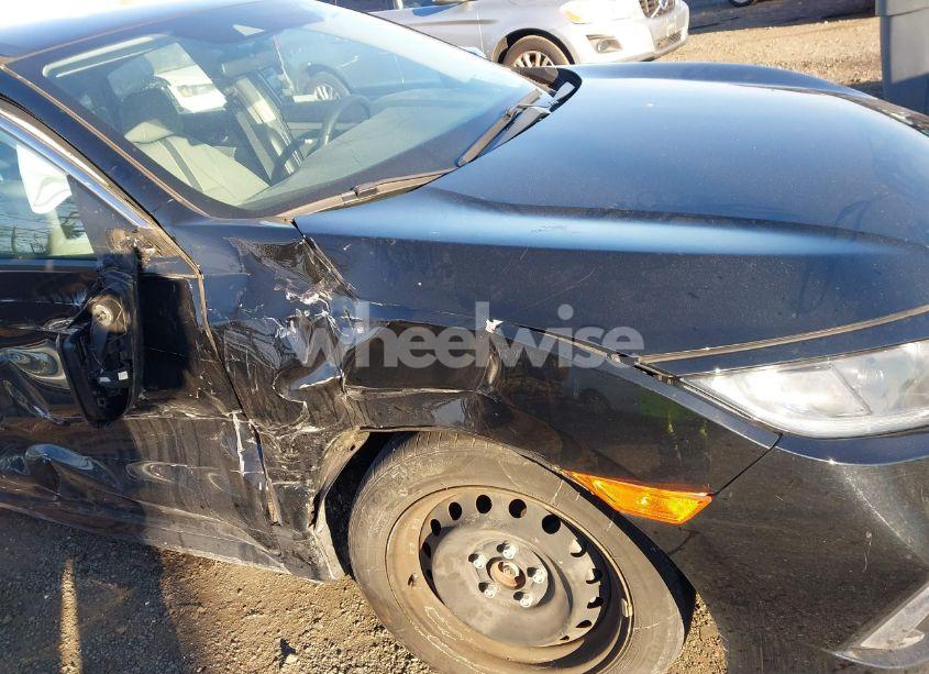 Photo 6 of 2019 Honda Civic LX (VIN 2HGFC2F64KH576134)