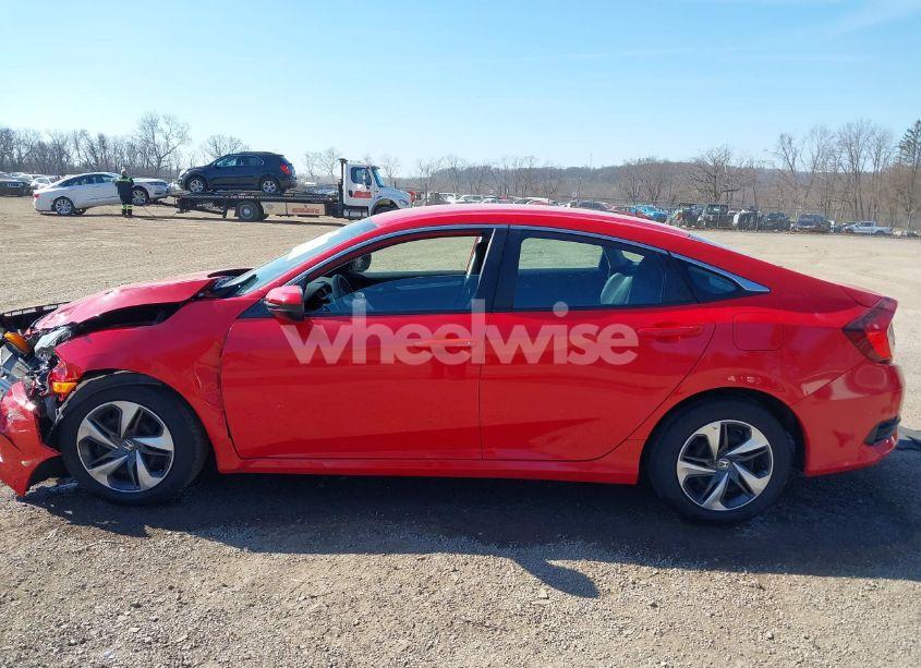 Photo 14 of 2019 Honda Civic LX (VIN 2HGFC2F64KH587960)