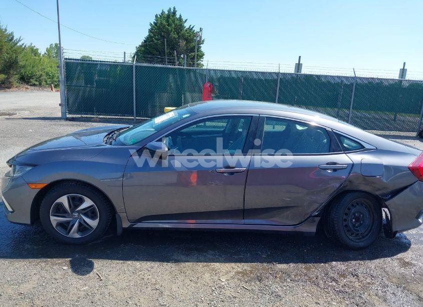 Photo 14 of 2019 Honda Civic LX (VIN 2HGFC2F64KH595797)