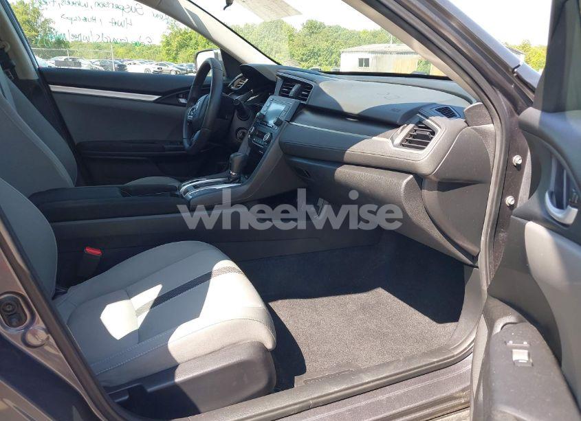 Photo 5 of 2019 Honda Civic LX (VIN 2HGFC2F64KH595797)