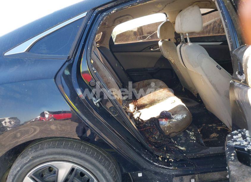 Photo 8 of 2019 Honda Civic LX (VIN 2HGFC2F64KH595993)