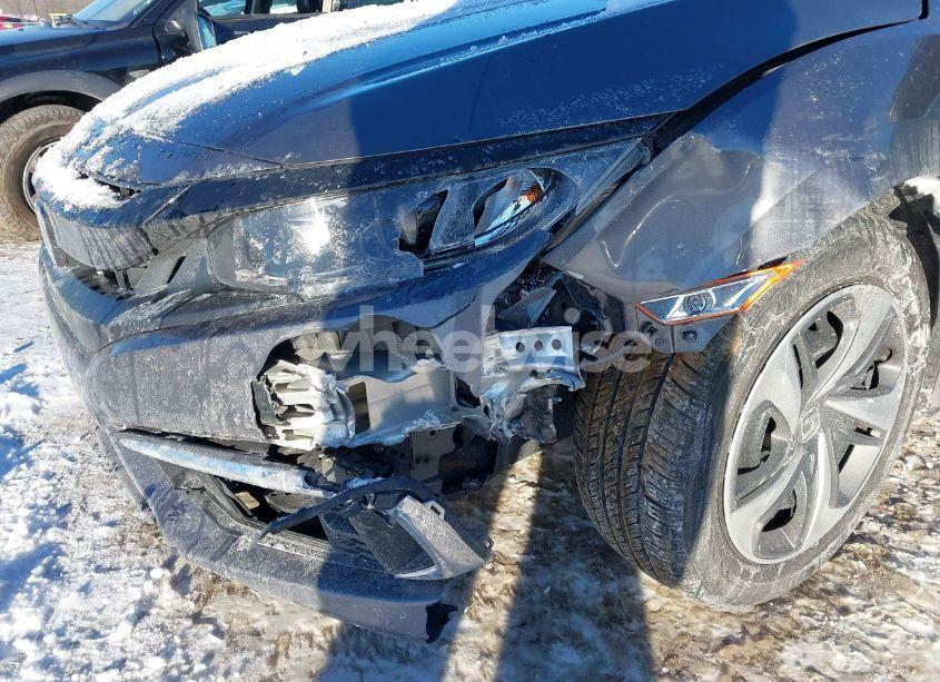 Photo 6 of 2019 Honda Civic LX (VIN 2HGFC2F64KH596688)