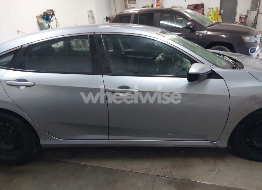 Photo 14 of 2020 Honda Civic LX (VIN 2HGFC2F64LH535763)