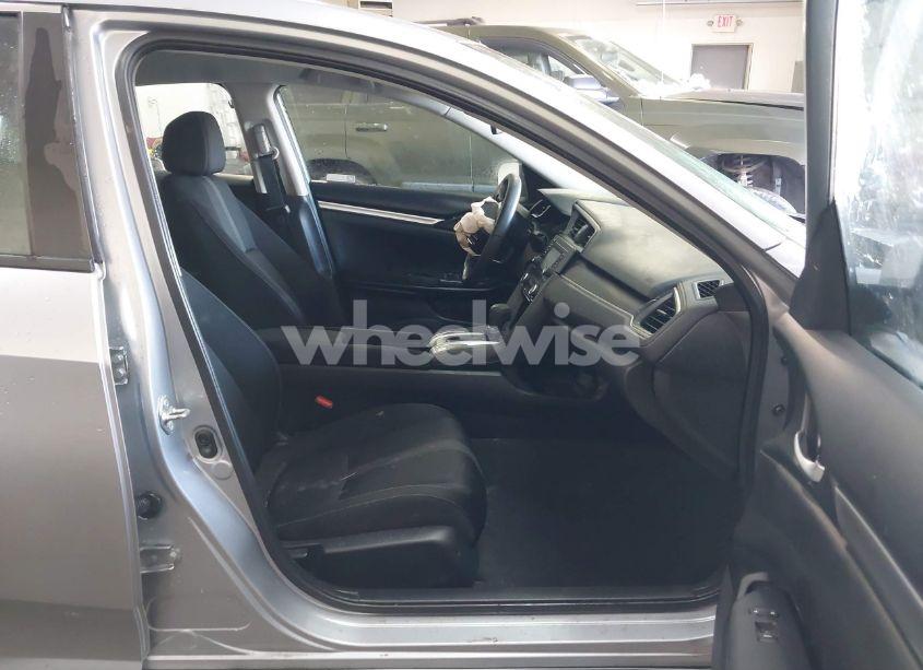 Photo 5 of 2020 Honda Civic LX (VIN 2HGFC2F64LH535763)