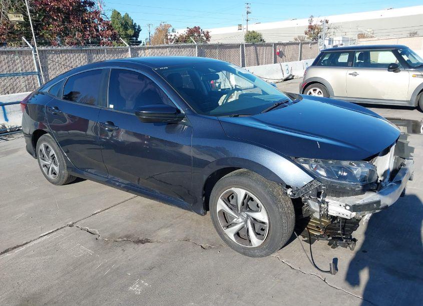 2020 Honda Civic LX (VIN 2HGFC2F64LH574062) main photo