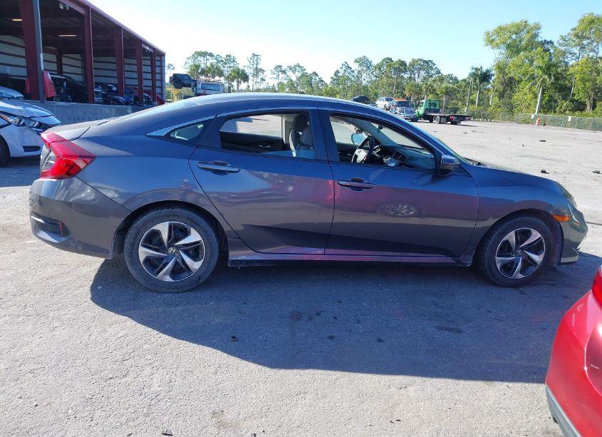 Photo 13 of 2020 Honda Civic LX (VIN 2HGFC2F64LH581786)