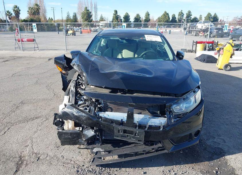 Photo 13 of 2018 Honda Civic LX (VIN 2HGFC2F65JH547868)