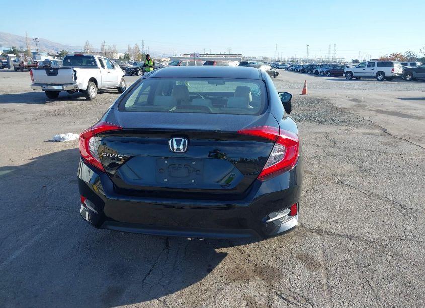 Photo 17 of 2018 Honda Civic LX (VIN 2HGFC2F65JH547868)