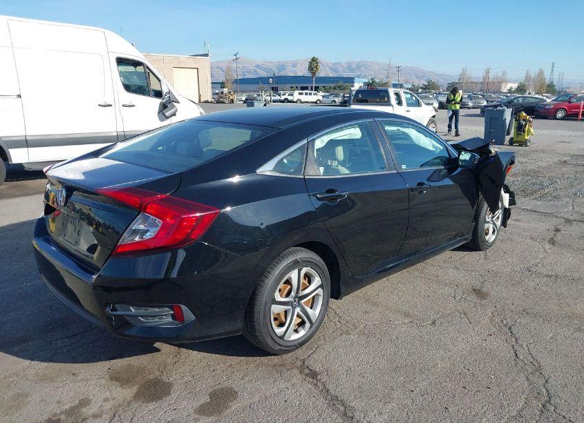 Photo 4 of 2018 Honda Civic LX (VIN 2HGFC2F65JH547868)