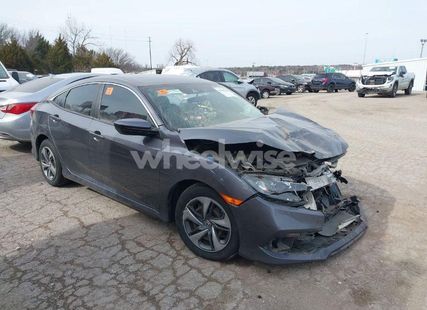 2019 Honda Civic LX (VIN 2HGFC2F65KH503662) main photo