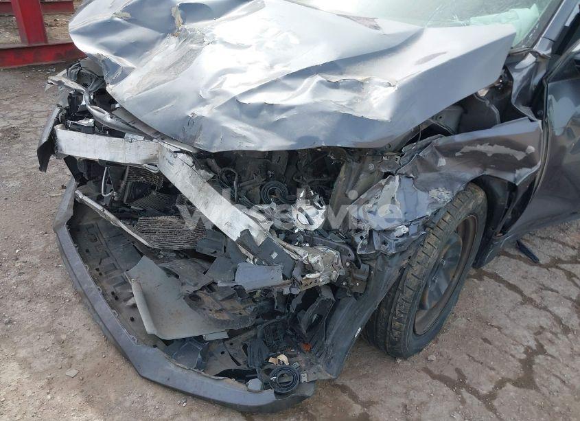 Photo 6 of 2019 Honda Civic LX (VIN 2HGFC2F65KH503662)