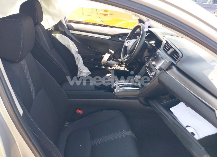 Photo 5 of 2019 Honda Civic LX (VIN 2HGFC2F65KH560119)