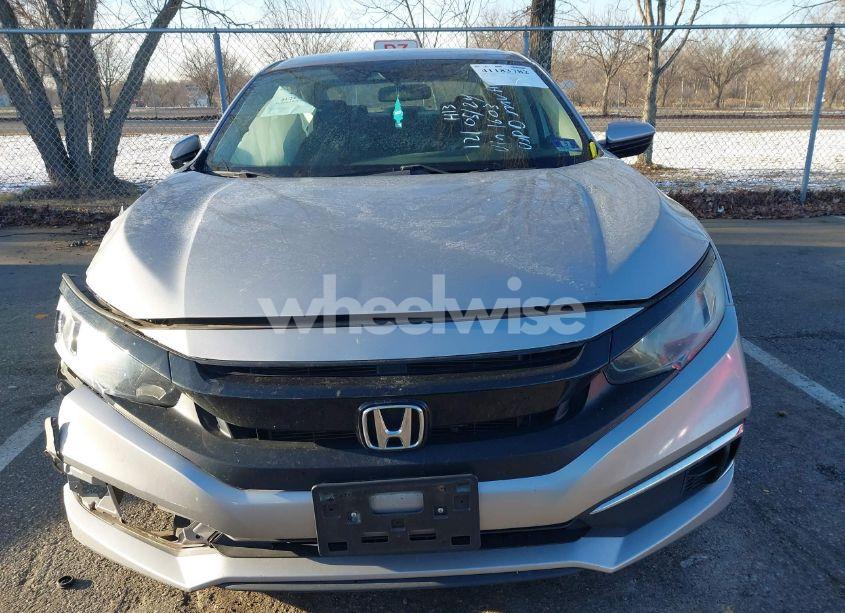 Photo 13 of 2019 Honda Civic LX (VIN 2HGFC2F65KH581603)