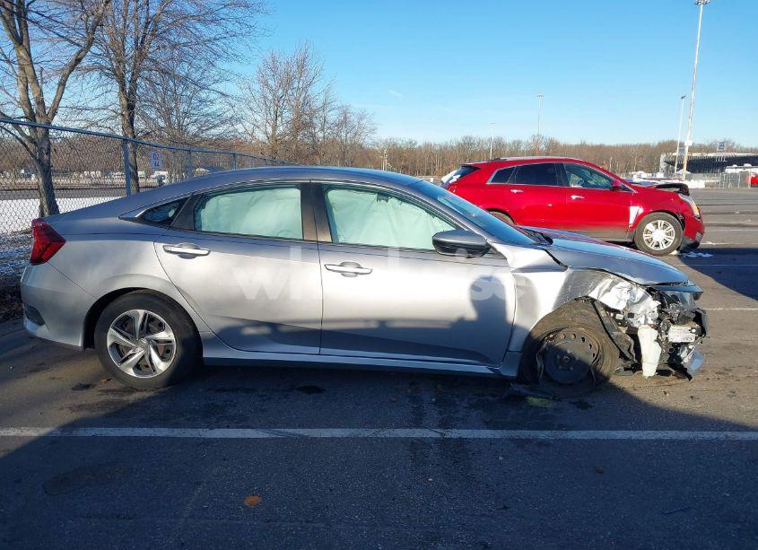 Photo 14 of 2019 Honda Civic LX (VIN 2HGFC2F65KH581603)