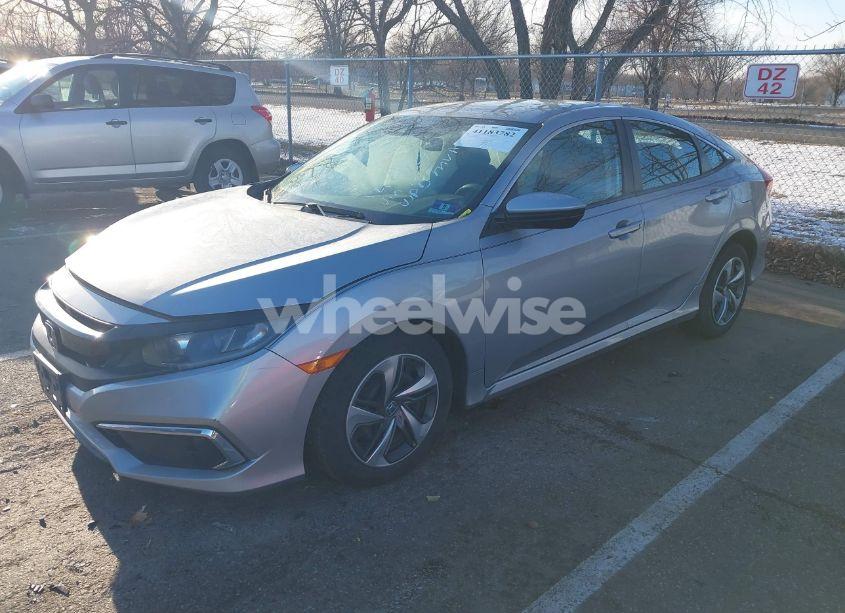 Photo 2 of 2019 Honda Civic LX (VIN 2HGFC2F65KH581603)