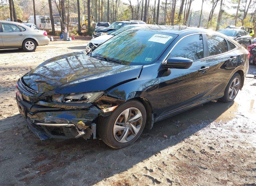 Photo 2 of 2019 Honda Civic LX (VIN 2HGFC2F65KH582900)
